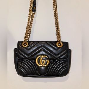 GG Marmont Small Shoulder Bag - Gucci